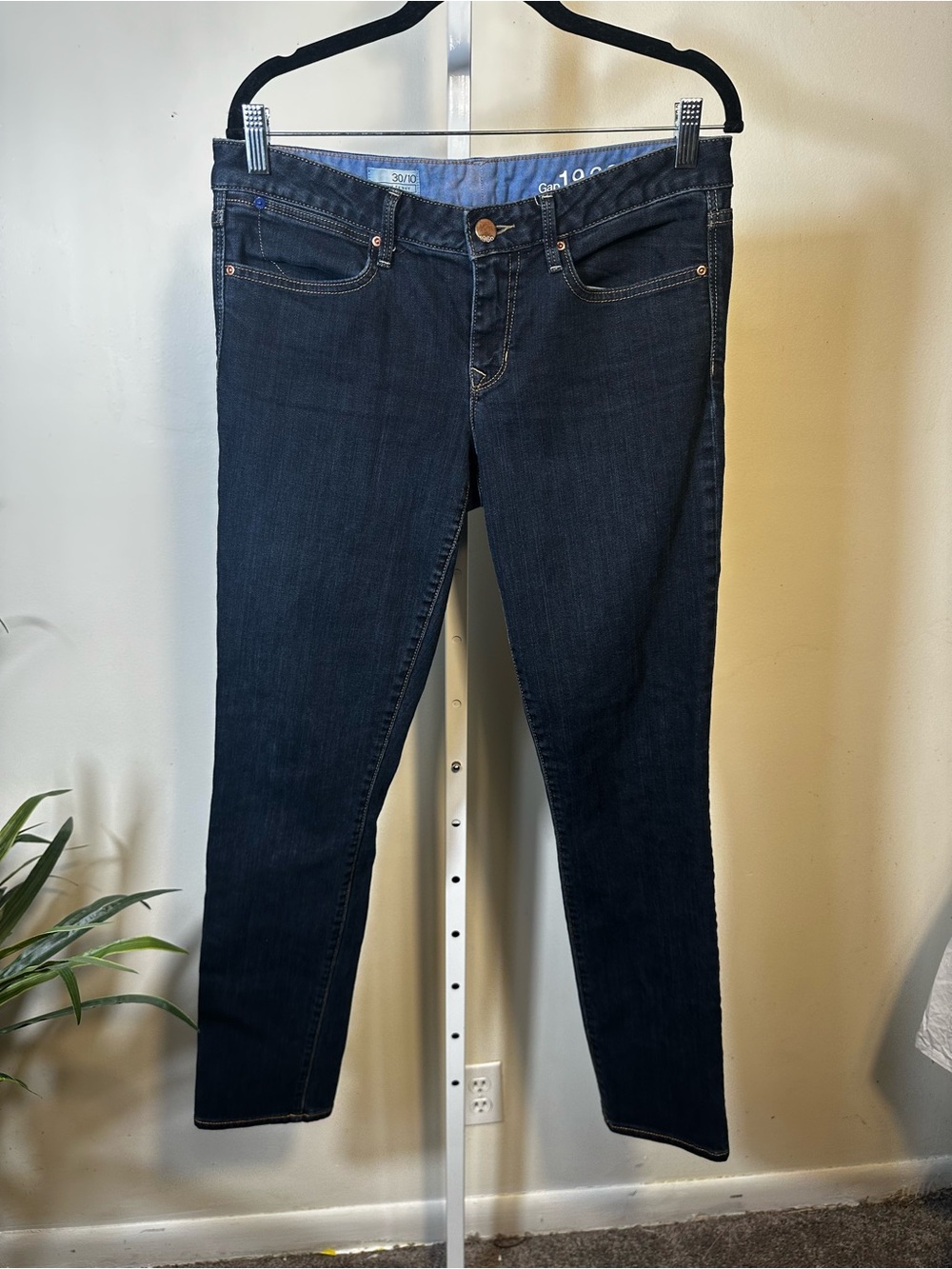 J185. Gap 1969 Dark Wash Skinny Jeans 30/10 Low Rise Stretch Denim